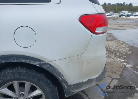 2016 Kia Sorento 2.4L Lx z USA, uszkodzony, nr VIN 5XYPGDA36GG027864